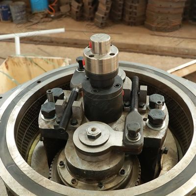 220V 22kw पोल्ट्री फीड कॉटन डंठल गोली मशीन मिल उच्च स्थिरता