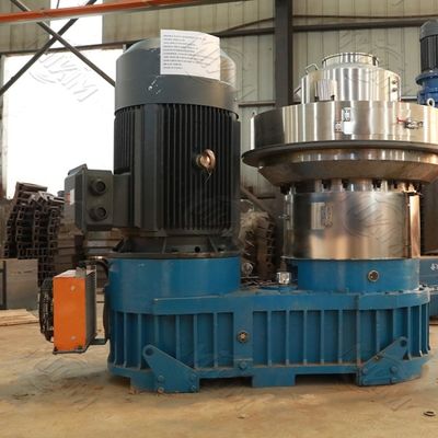 ओडीएम डस्टप्रूफ लकड़ी छर्रों मशीन ईंधन बनाना पीटीओ मोटर ऊर्जा बचत