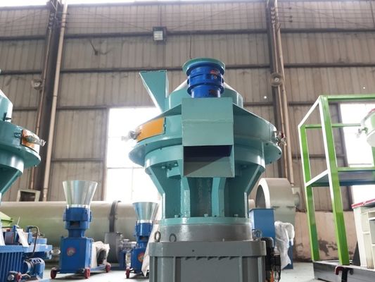 नारियल के खोल के लिए 4 मिमी 8 मिमी पत्ता चिप लकड़ी छर्रों मशीन बेलनाकार कण: