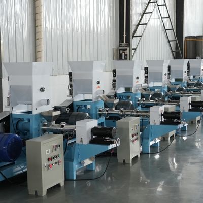 500 किग्रा / एच छोटी मछली खाद्य गोली बनाने की मशीन 2.2kw काटने की शक्ति