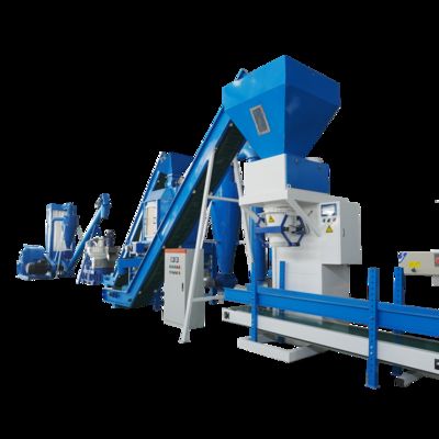 डीजल इंजन लकड़ी छर्रों मशीन सीई प्रमाणित 800-1000 किग्रा / एच