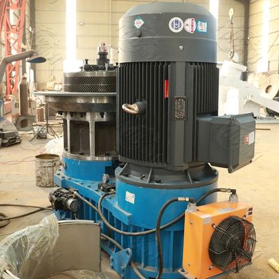 रोलर्स के साथ कॉफी अपशिष्ट पीटीओ संचालित लकड़ी गोली मिल 20 मिमी