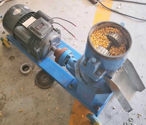 चूरा बायोमास लकड़ी गोली मिल मशीन 200 किग्रा / एच